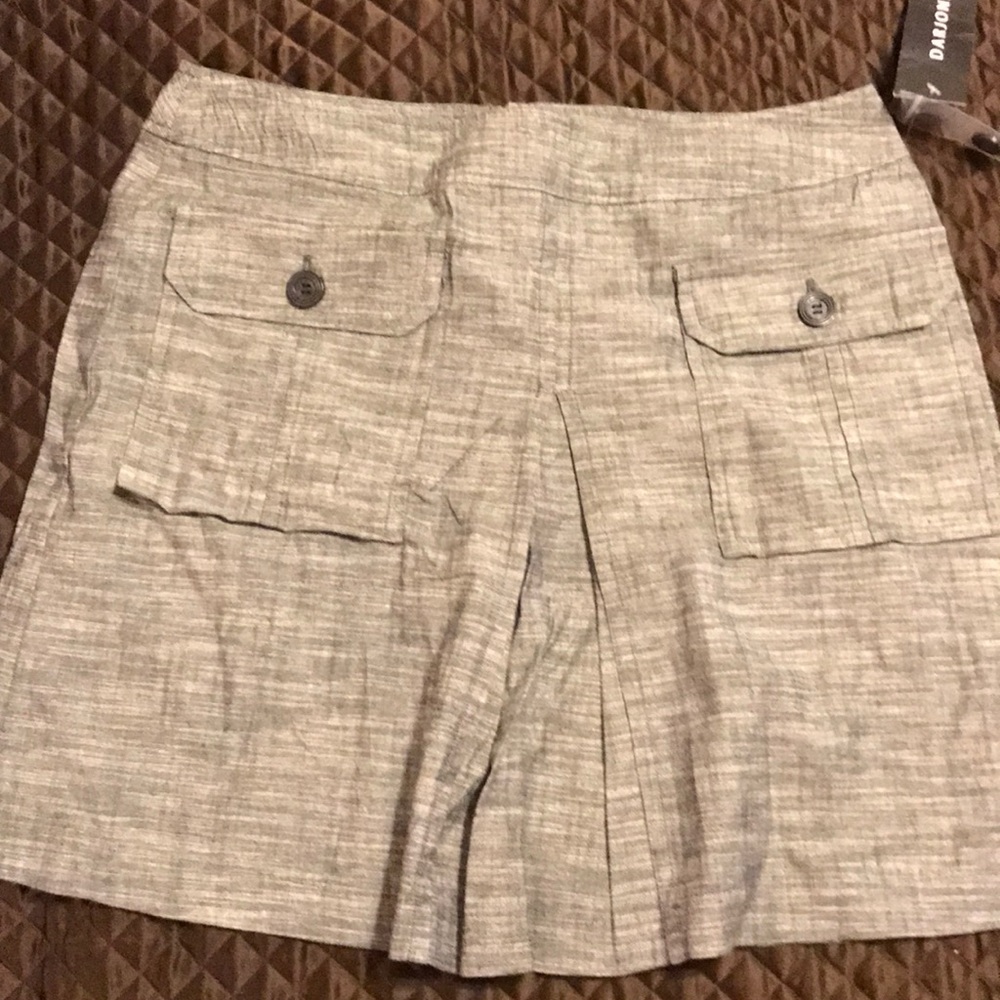 Short skirt